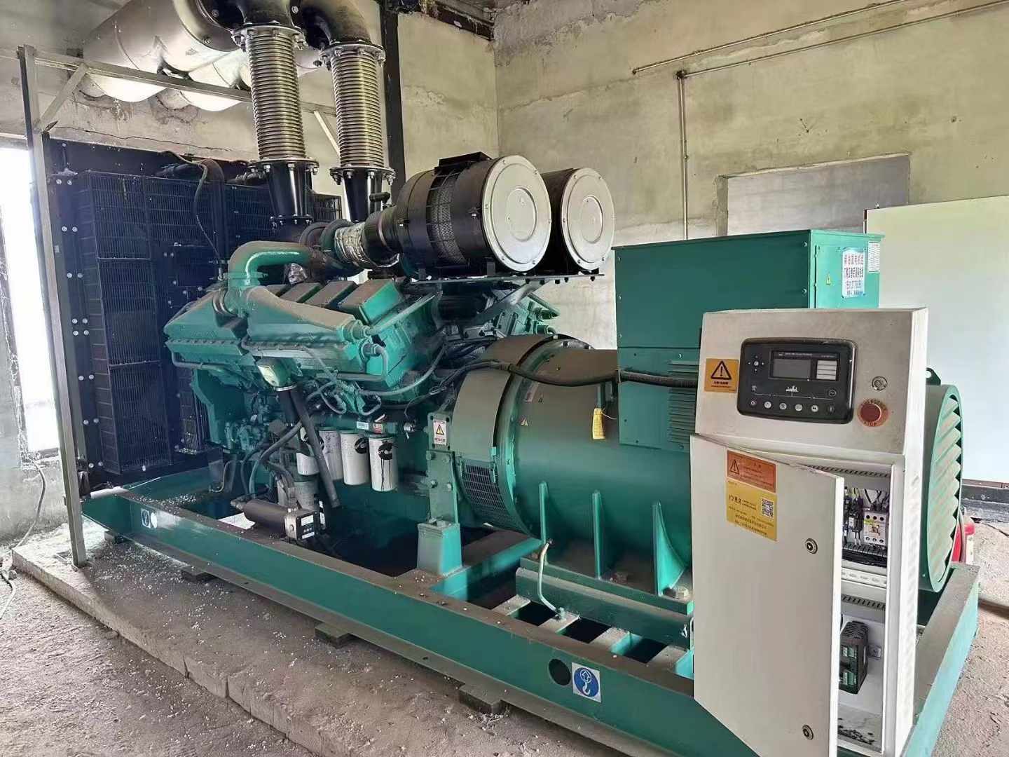 临泽无功补偿装置的性能评估需要考虑哪些因素？