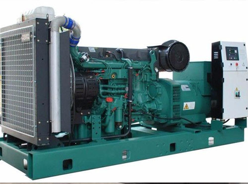 临泽升级现有发电机组的成本大概是多少？