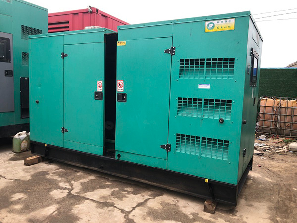 临泽怎样合理控制磷酸铁锂蓄电池的充放电倍率以延长其使用寿命？